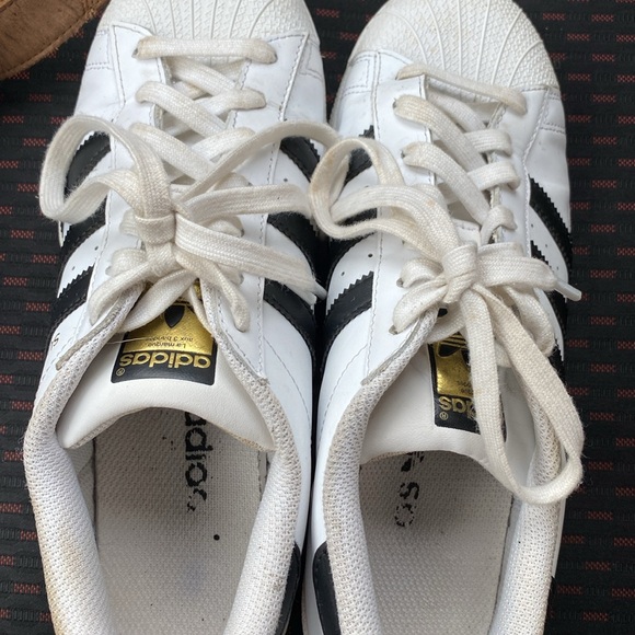 Adidas Superstar La marque aux 3 bandes Women’s 8 1/2 - Picture 3 of 5
